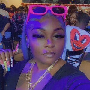 Meet your Posher, Pretty